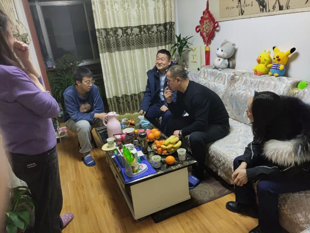 关爱员工冷暖 传递组织温情——开云官方手机登录入口-开云(中国)
组织开展员工家访活动(图2) 关爱员工冷暖 传递组织温情——开云官方手机登录入口-开云(中国)
组织开展员工家访活动(图2)