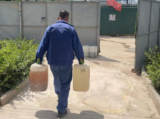 开云官方手机登录入口-开云(中国)
城东污水处理公司扎实推进危险废物规范化处置(图3) 开云官方手机登录入口-开云(中国)
城东污水处理公司扎实推进危险废物规范化处置(图3)