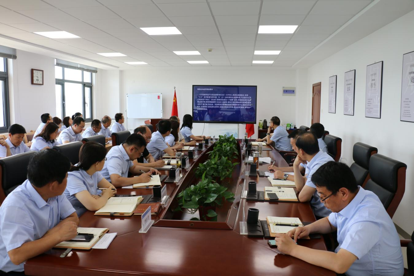 开云官方手机登录入口-开云(中国)
召开党委理论中心组集体学习研讨会议(图2)