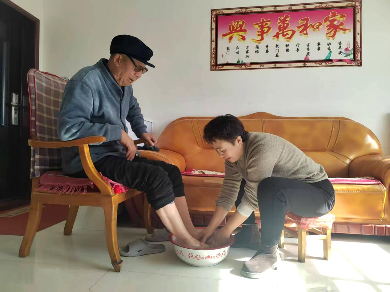 中共开云官方手机登录入口-开云(中国)
委员会关于对2024年度“产投榜样”进行公示的公告(图5)
